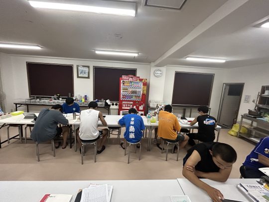 大志寮今日も元気日記44「無言・集中・勉強会」