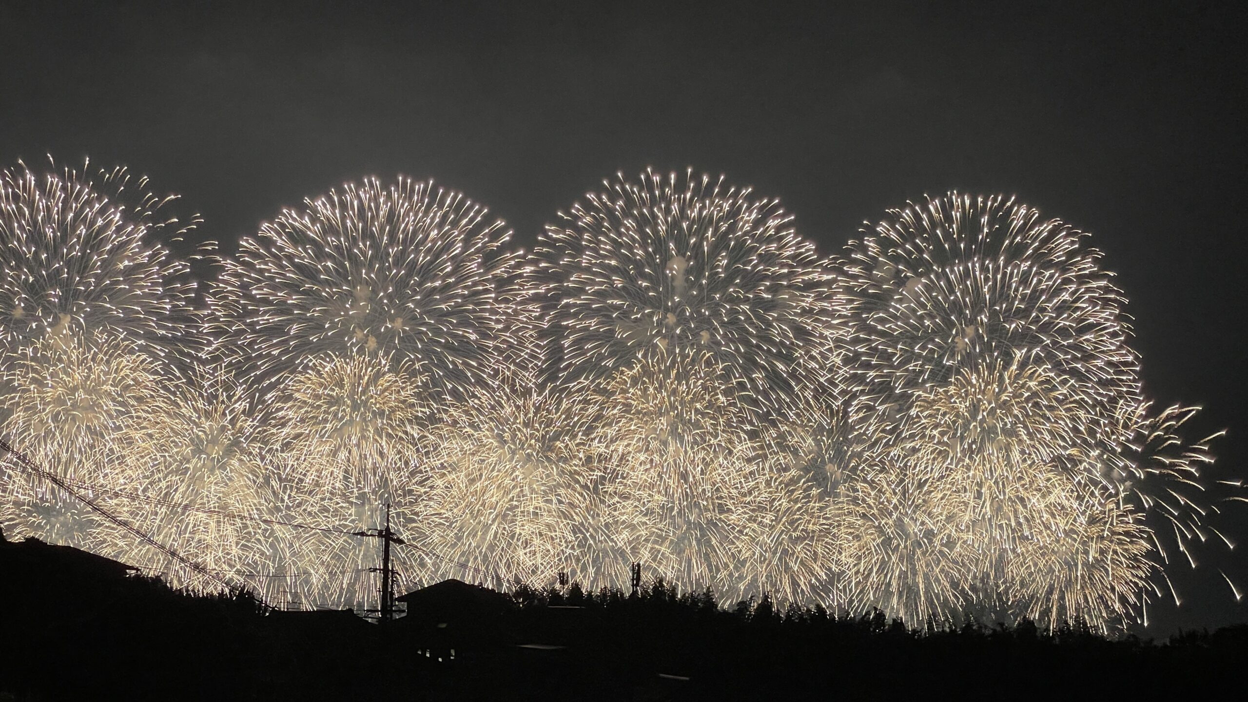 大志寮今日も元気日記59「大志寮から見る水郷祭花火」