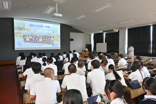 本校卒業生が語る島根大学の魅力 〜材料エネルギー学科について知ろう〜
