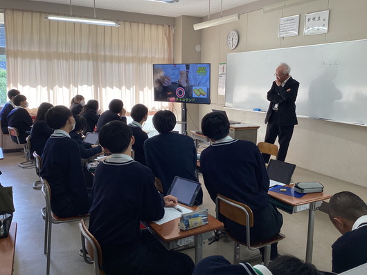 指先でつながる心 ― 盲ろうから学ぶ“伝える”ということ