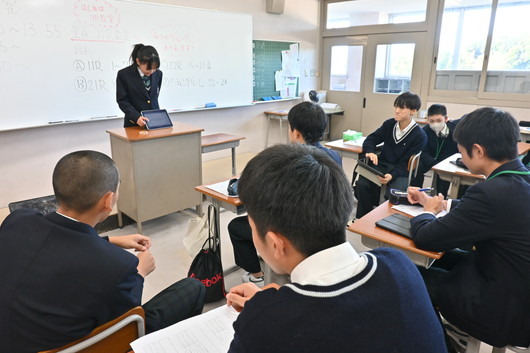 探究を通してつながる２学年 　ともに考え、深める時間