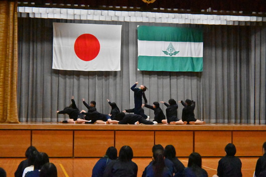 物語が踊り出す瞬間　5・6年生ダンス発表会