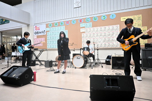 開星 Winter Festival 「ステージ企画ラストを飾ったのは軽音楽同好会」